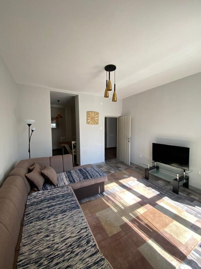 Apartmani Vila Cetinje Bagian luar foto